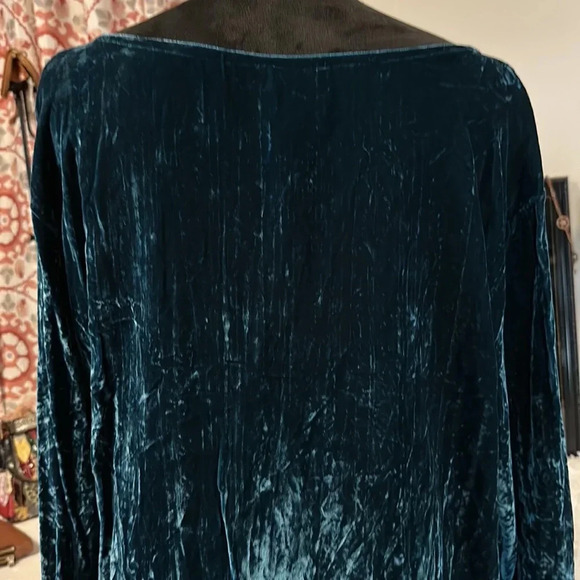 Vintage M Designs by Martin McCrea Blue- Green Crushed Velvet Top - Picture 4 of 9